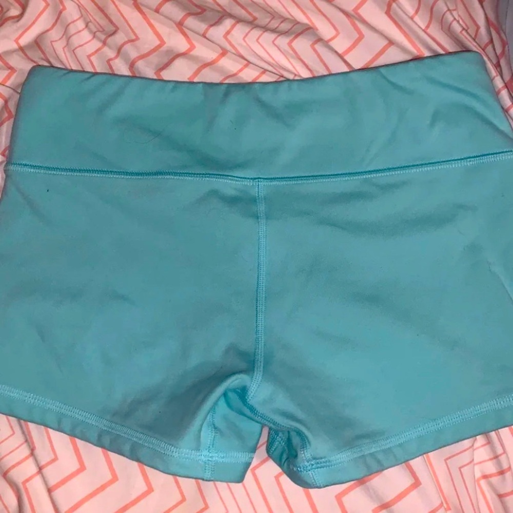 Fleo Shorts
